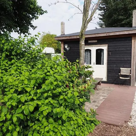 Kampeerhut Met Gedeeld Sanitair * Wintelre