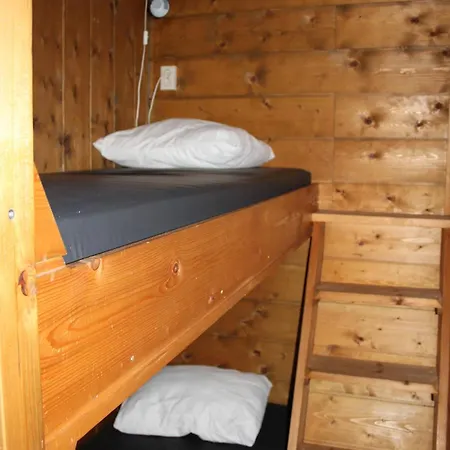 Kampeerhut Met Gedeeld Sanitair Wintelre