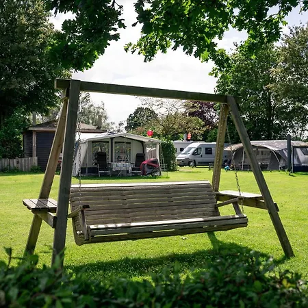 Kampeerhut Met Gedeeld Sanitair Camping Wintelre