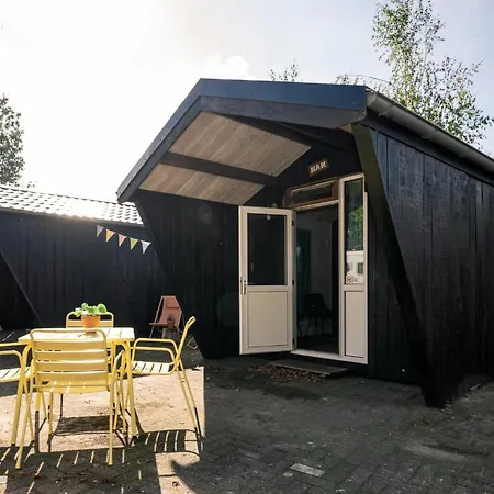 Camping Kampeerhut Met Gedeeld Sanitair Wintelre