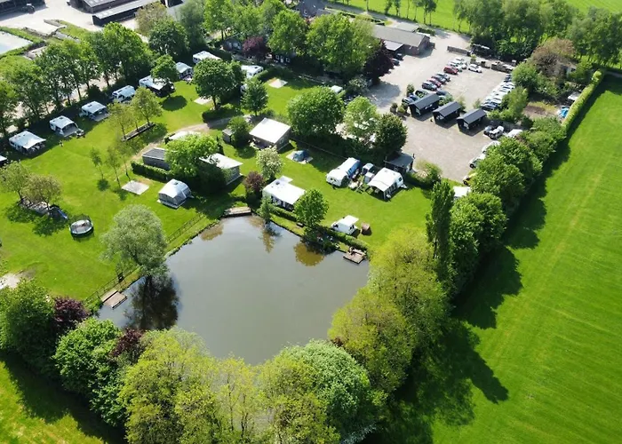 Kampeerhut Met Gedeeld Sanitair Campeggio Wintelre