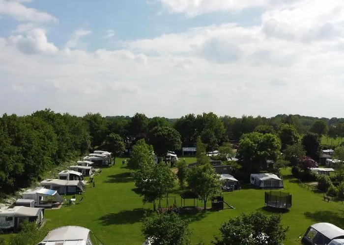 Kampeerhut Met Gedeeld Sanitair Campeggio Wintelre